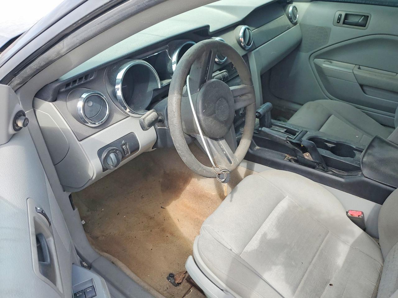 2007 FORD MUSTANG photo 8