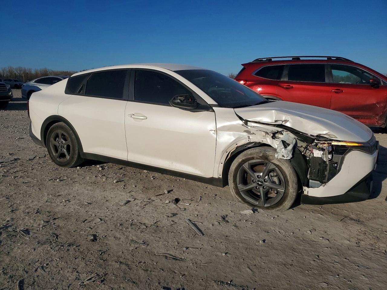 2025 KIA K4 LXS photo 4
