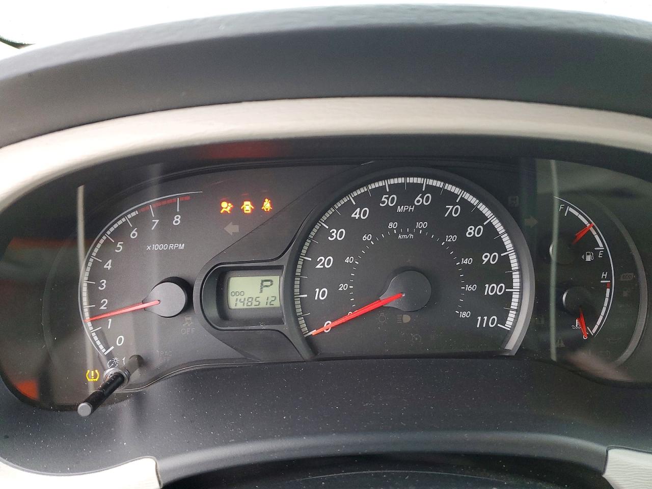 2013 TOYOTA SIENNA LE 8-PASSENGER photo 17