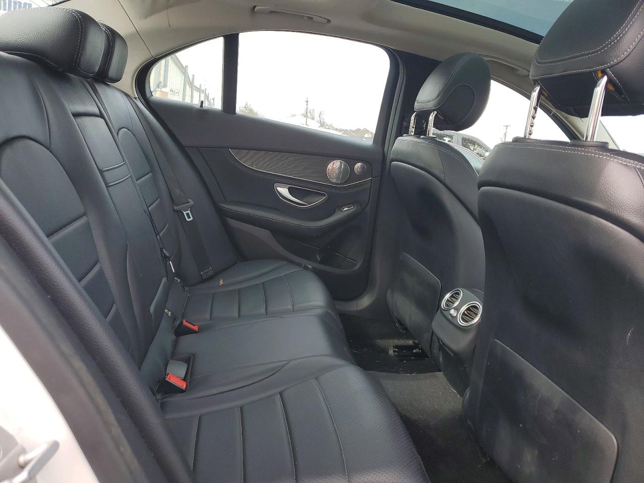 2015 MERCEDES-BENZ C 300 4MATIC photo 19