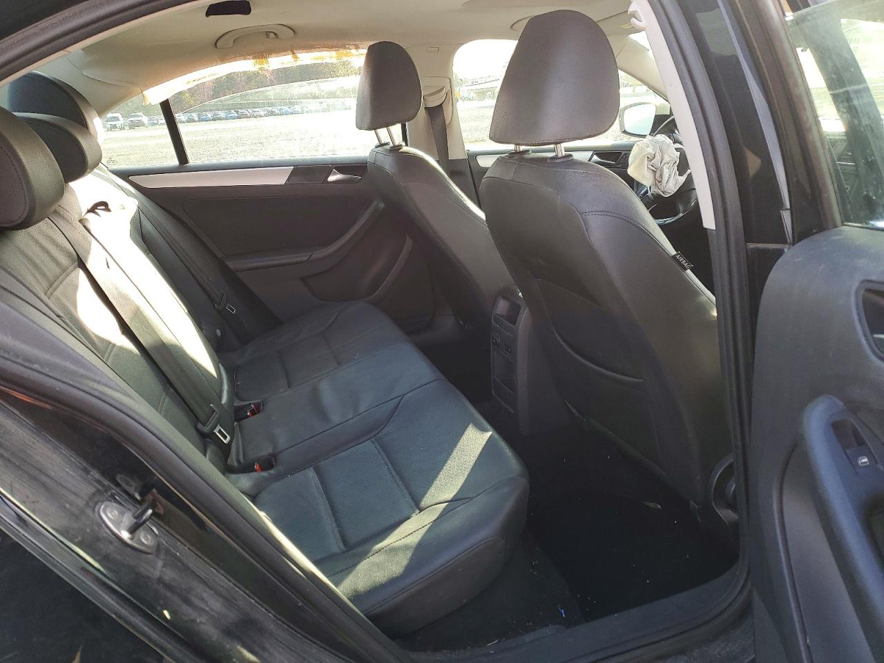 2011 VOLKSWAGEN JETTA SEL photo 10