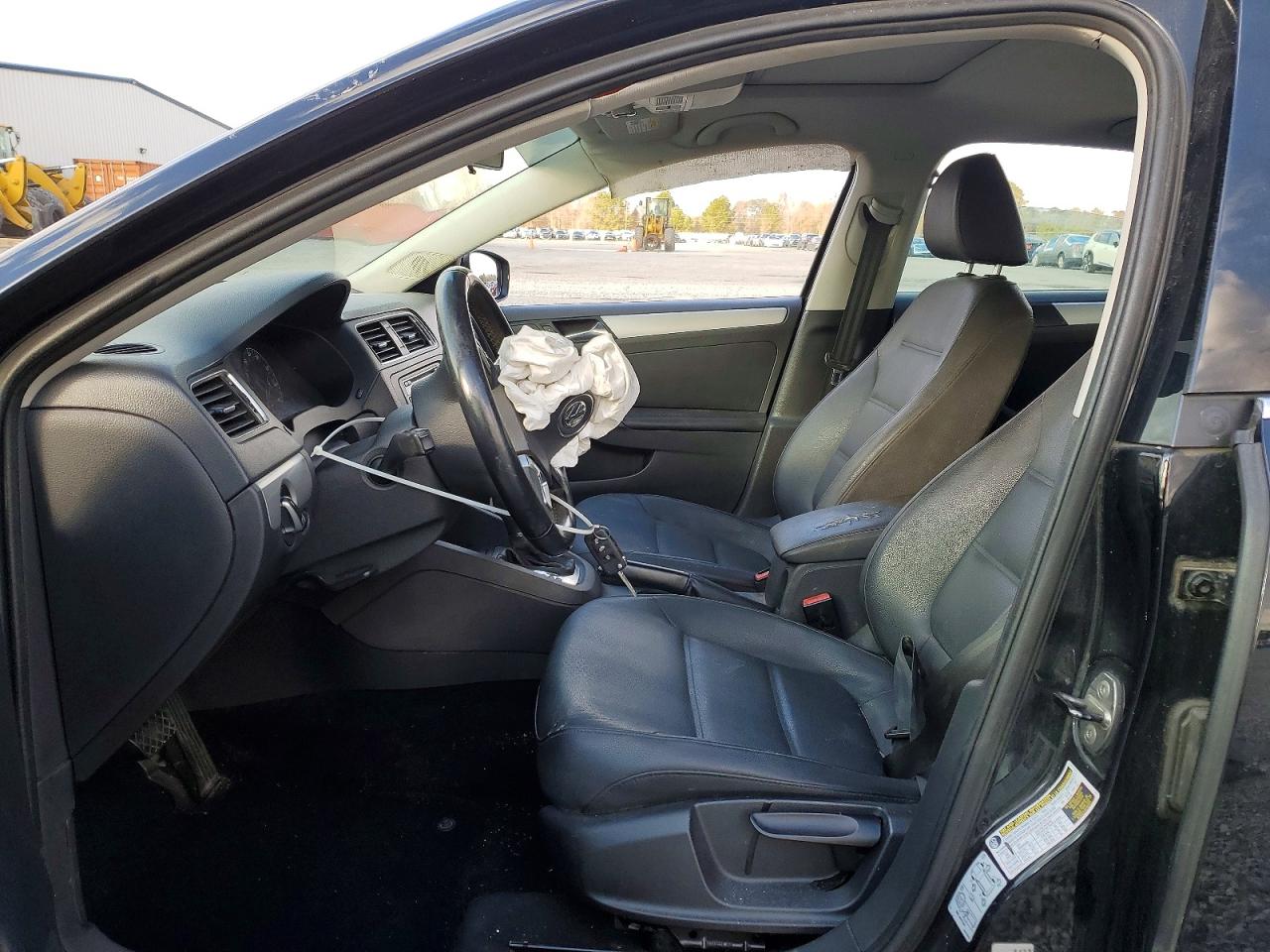 2011 VOLKSWAGEN JETTA SEL photo 7