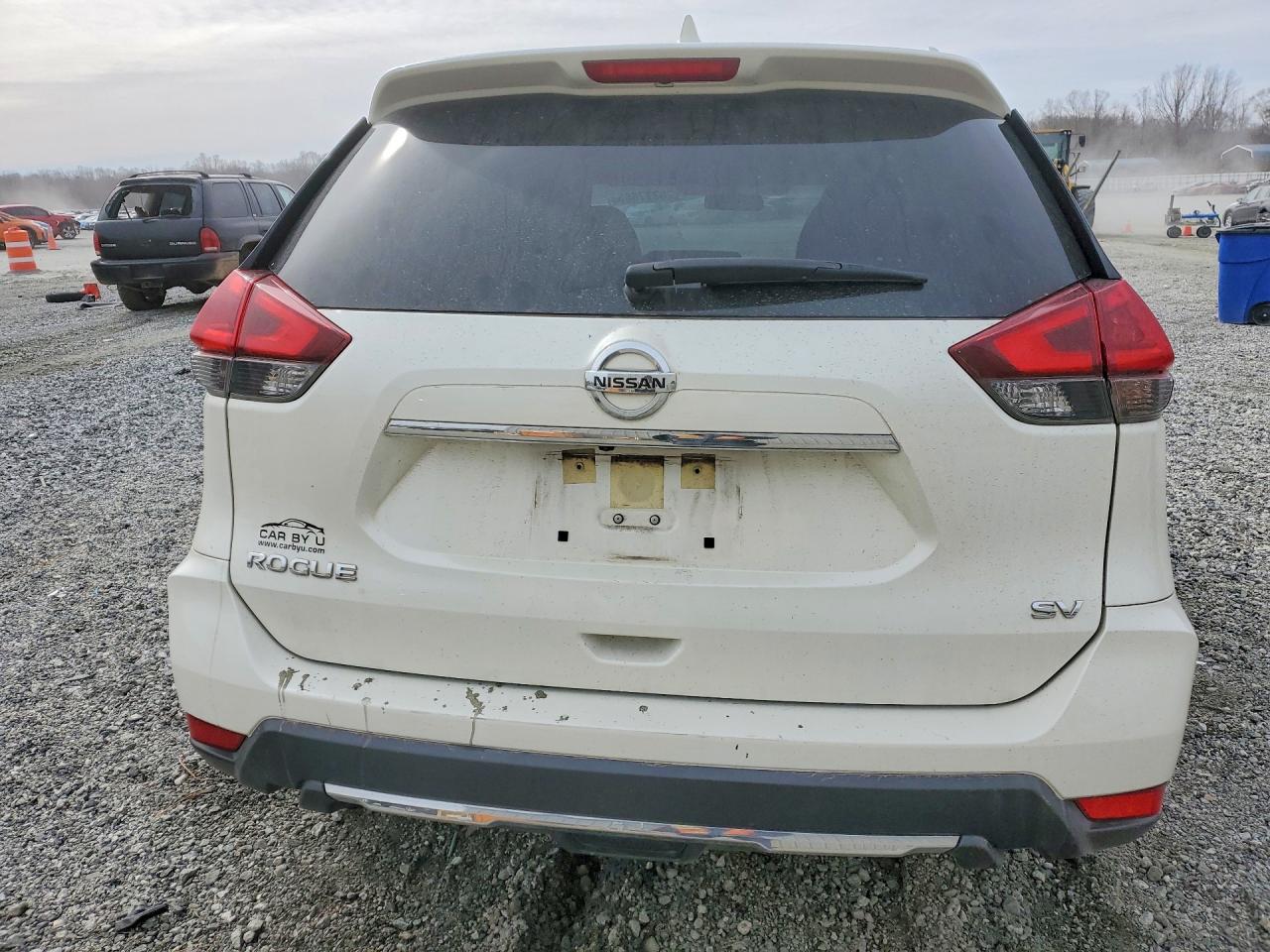 2018 NISSAN ROGUE SV photo 6