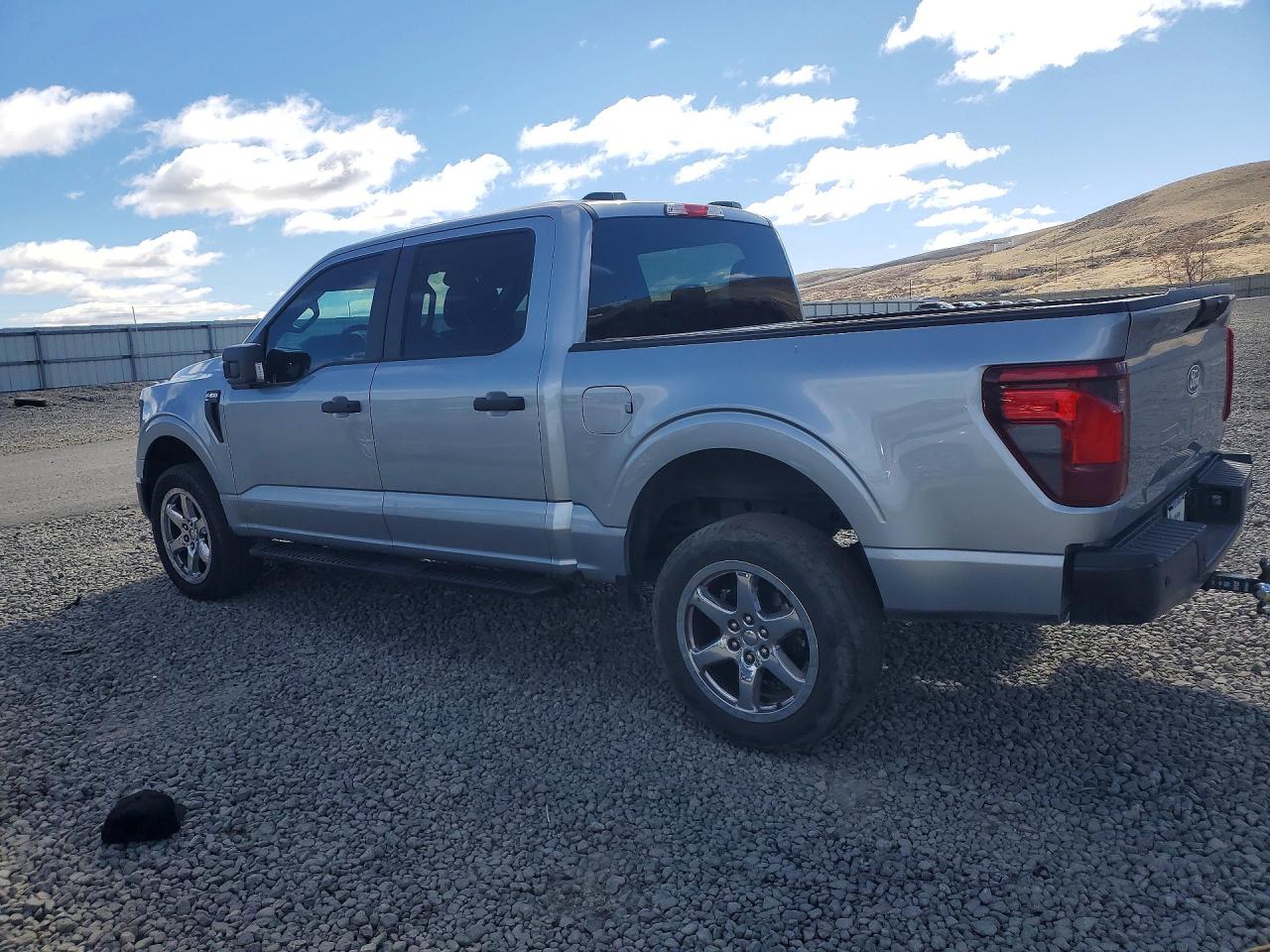2025 FORD F150 POLICE RESPONDER photo 2