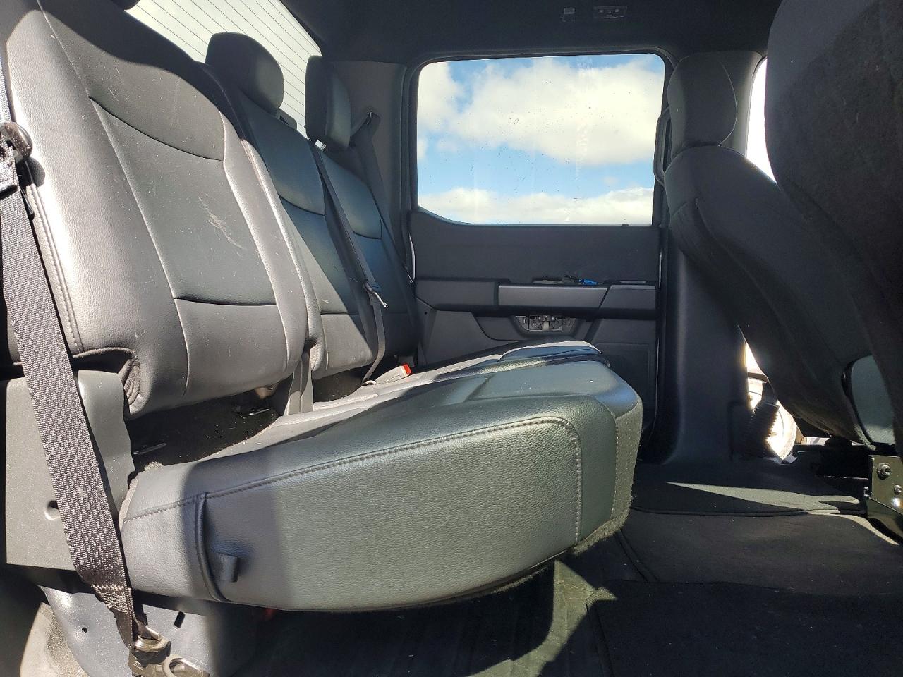 2025 FORD F150 POLICE RESPONDER photo 10