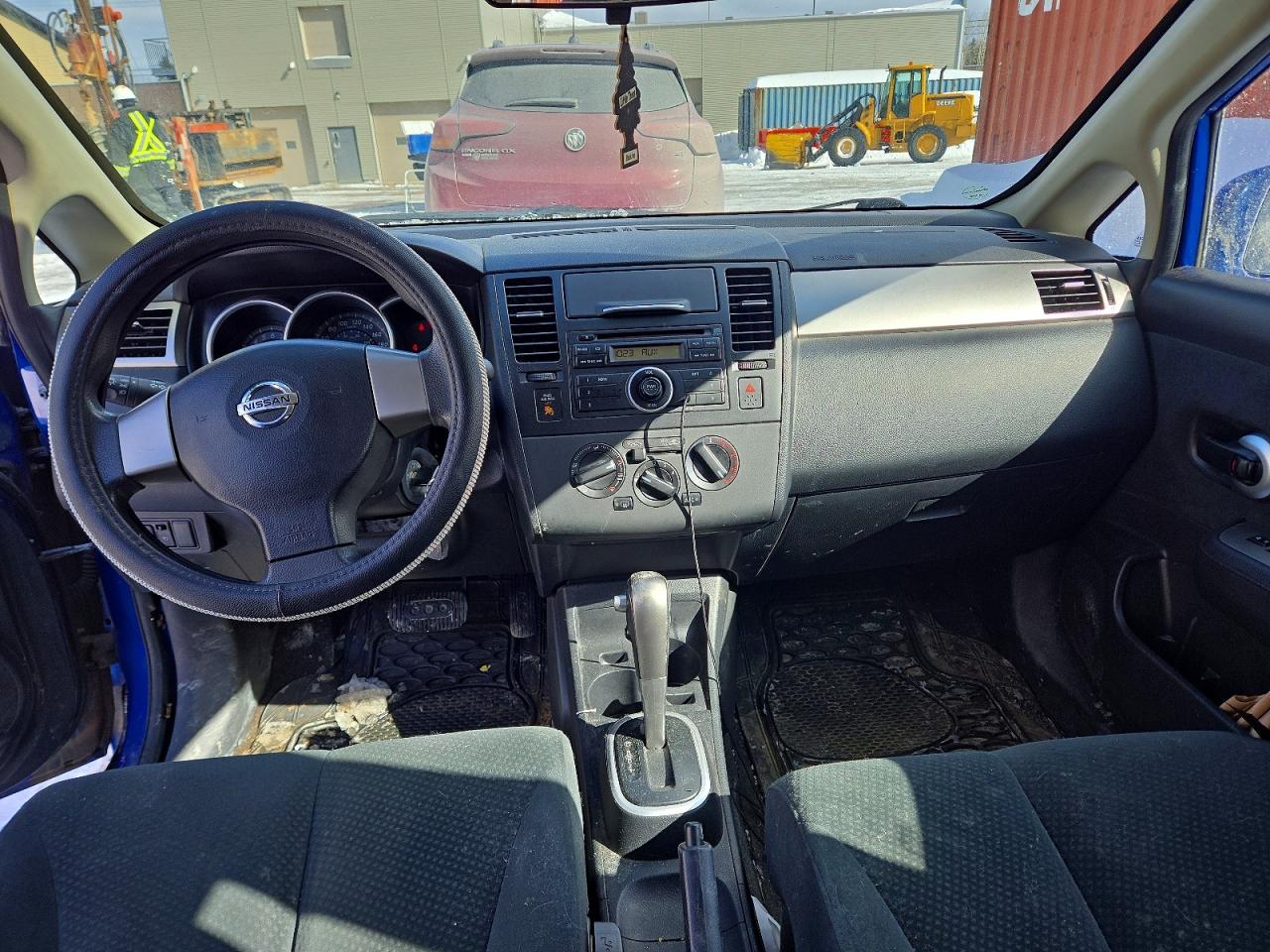 2011 NISSAN VERSA 1.8 S photo 8