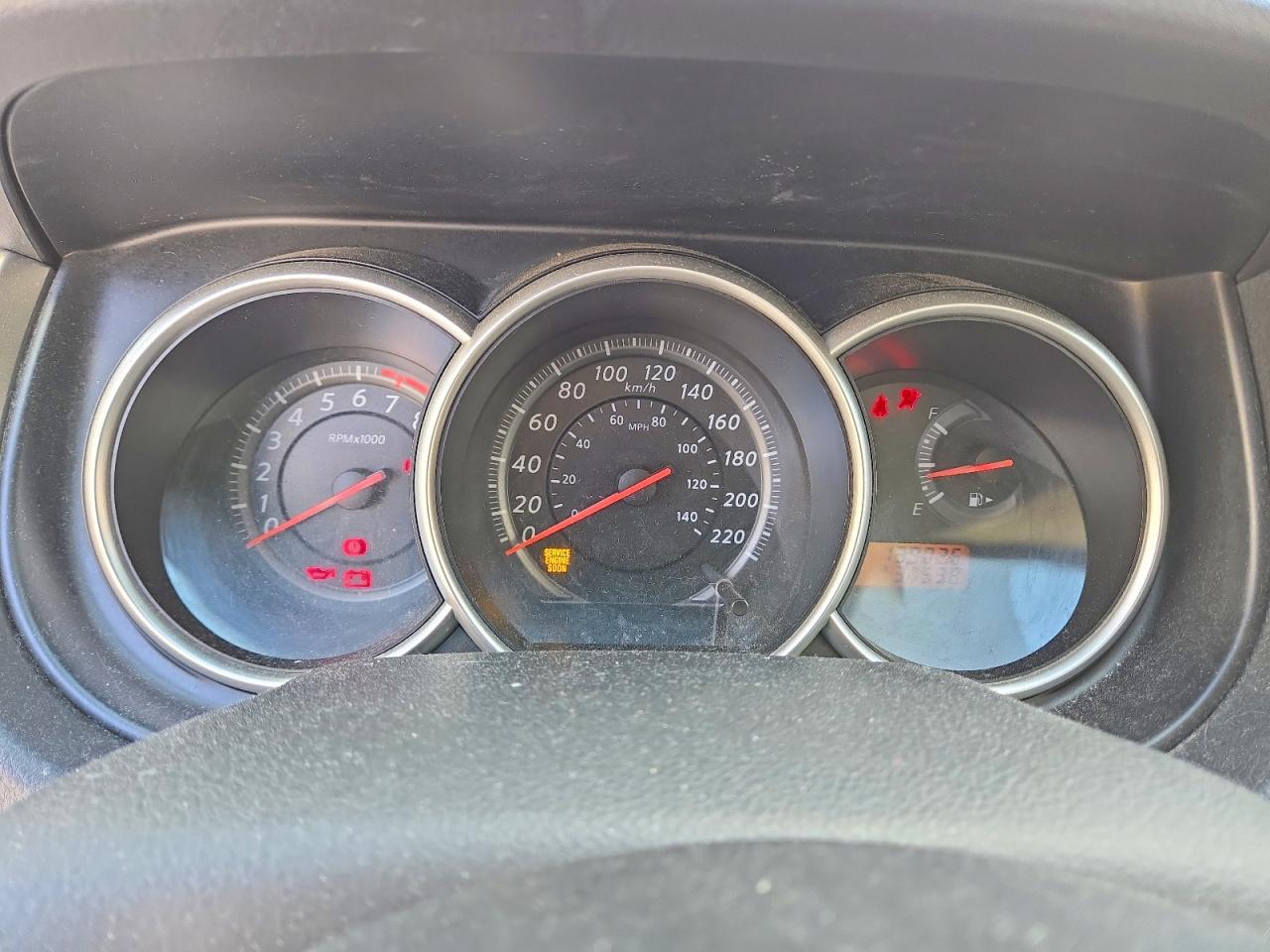 2011 NISSAN VERSA 1.8 S photo 9