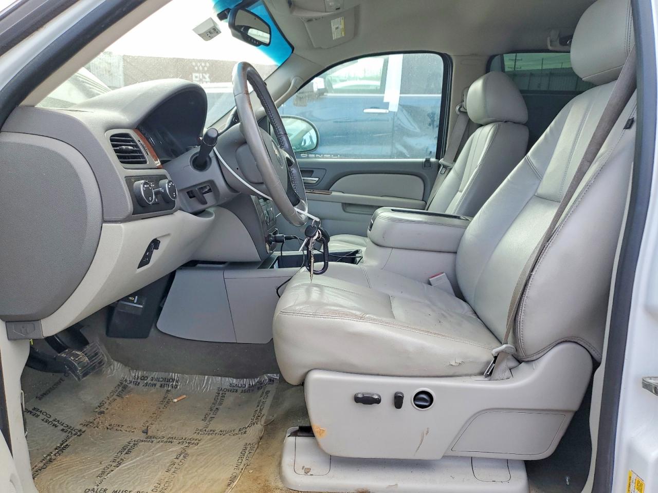 2010 CHEVROLET SILVERADO K1500 LTZ photo 13