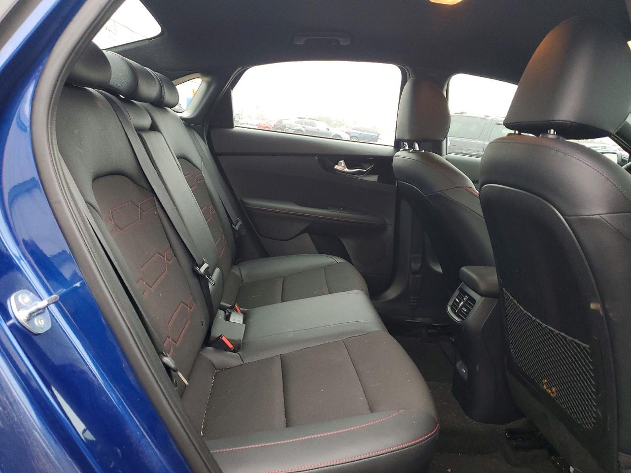 2024 KIA FORTE GT photo 10