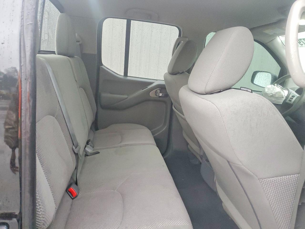 2019 NISSAN FRONTIER SV photo 28