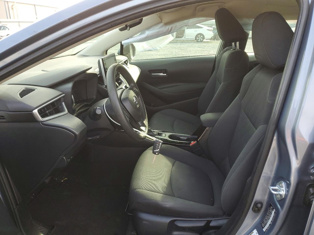 2020 TOYOTA COROLLA LE photo 13