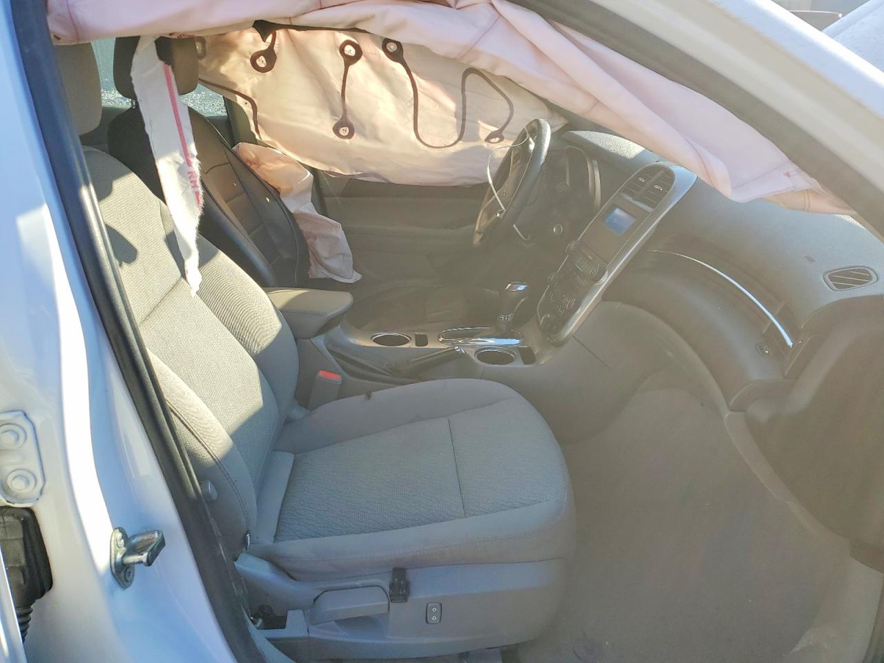 2014 CHEVROLET MALIBU LS photo 19