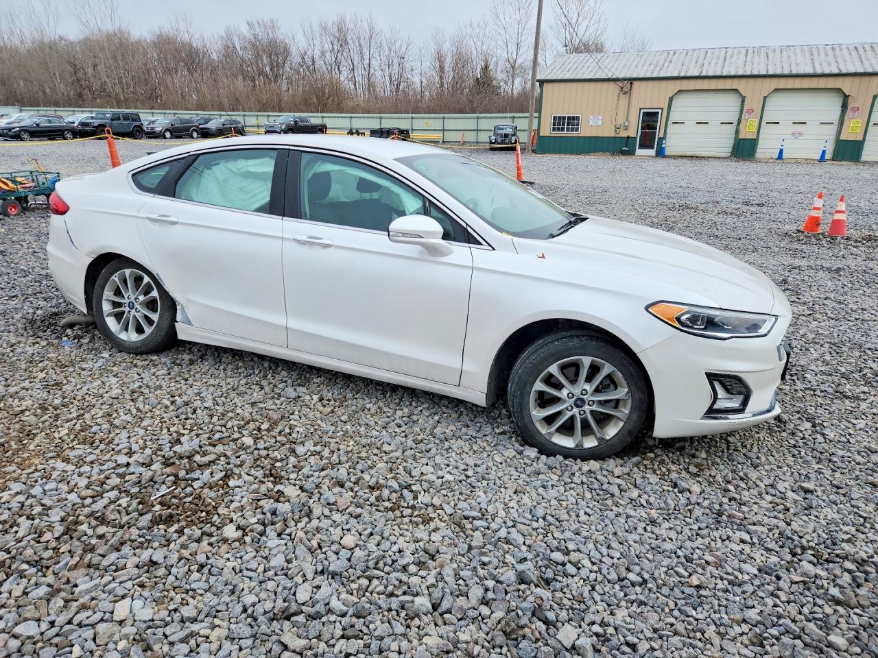 2019 FORD FUSION TITANIUM photo 4