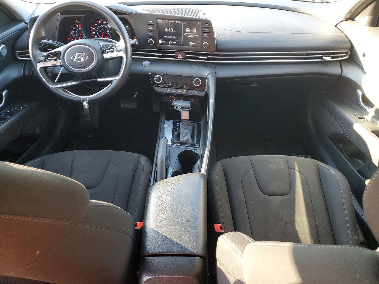 2023 HYUNDAI ELANTRA SEL photo 8