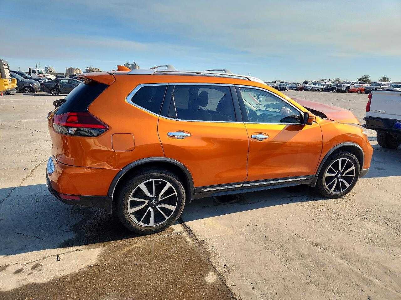 2018 NISSAN ROGUE SL photo 5