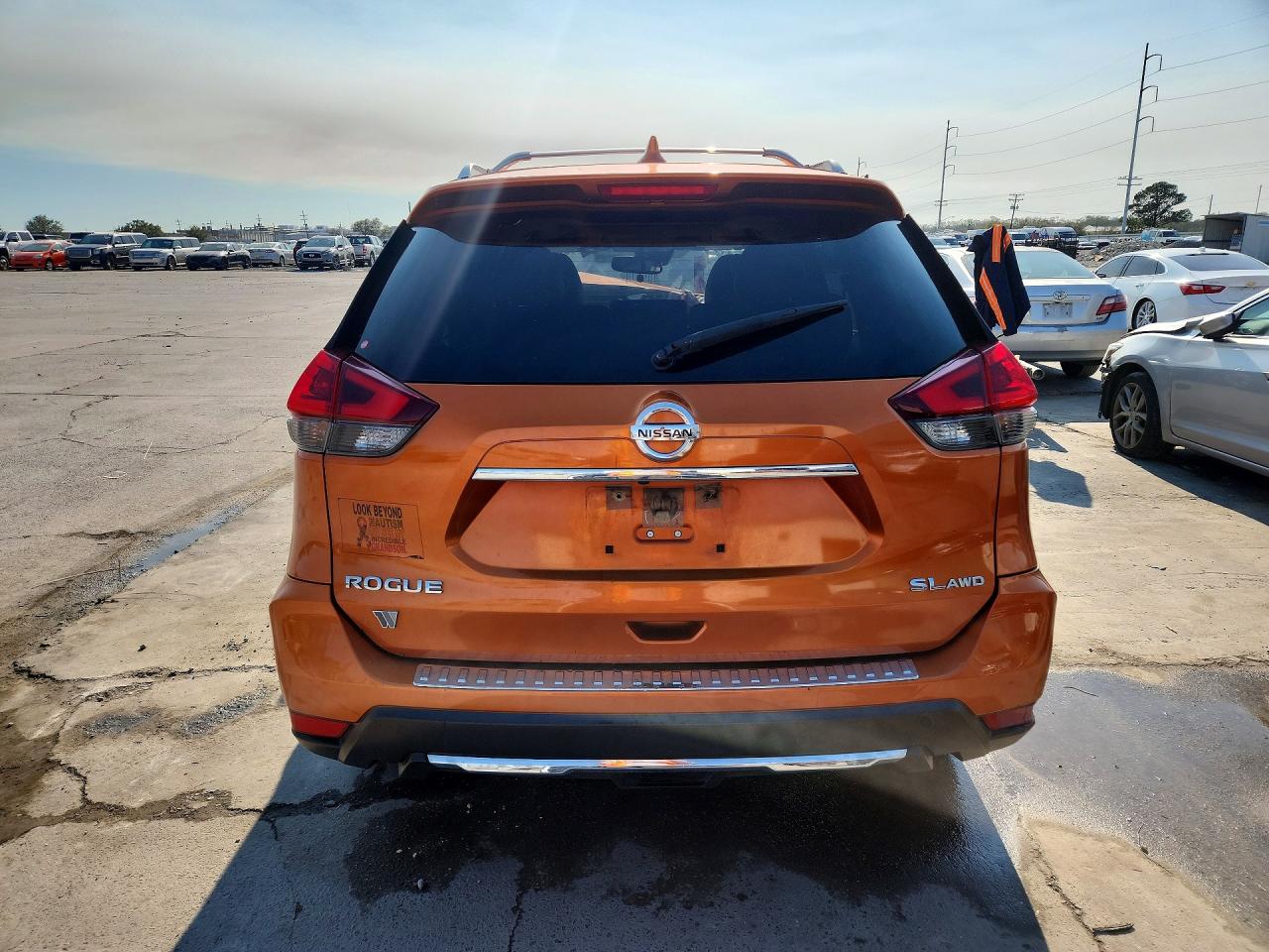 2018 NISSAN ROGUE SL photo 11