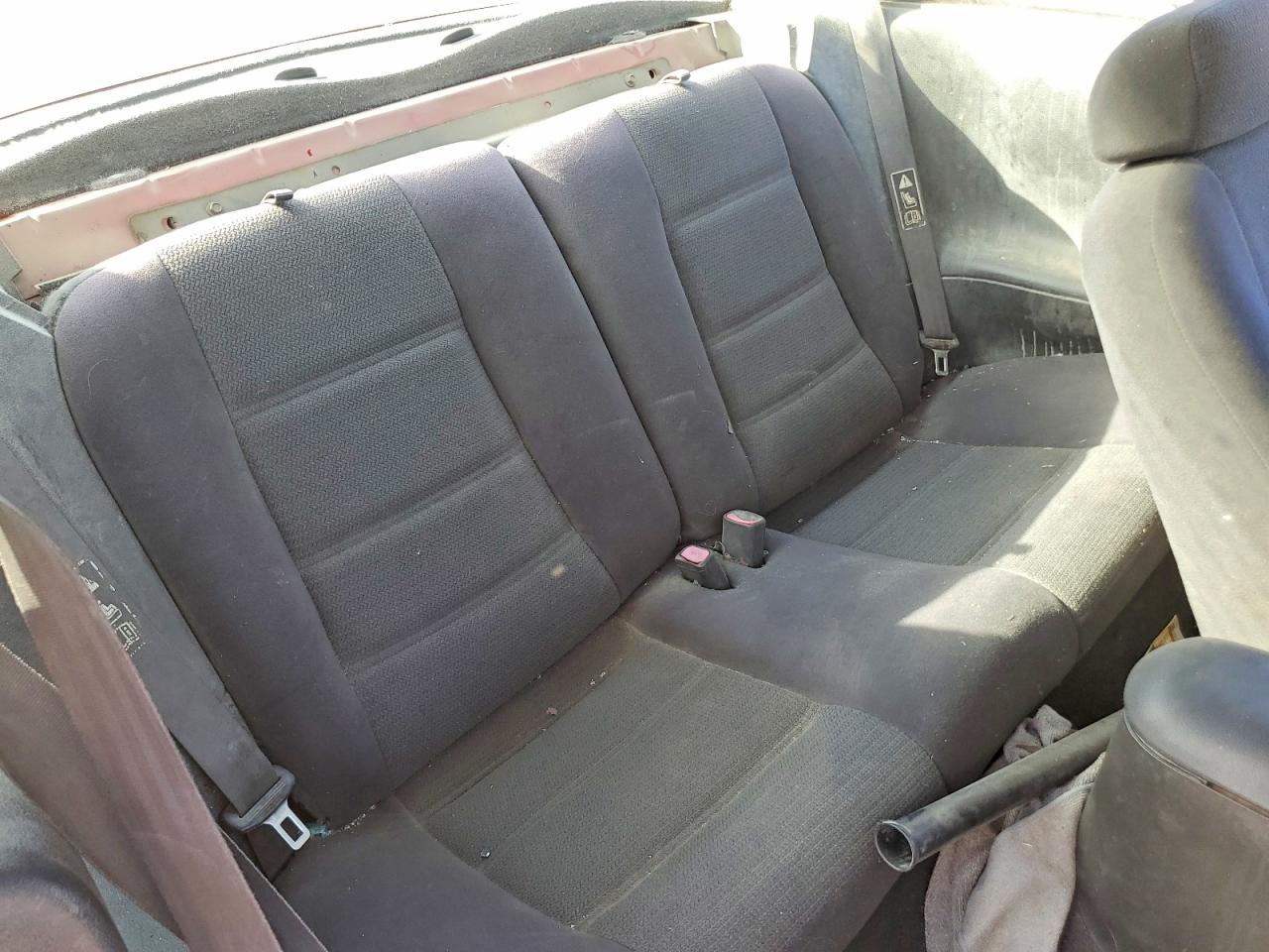2002 FORD MUSTANG photo 19