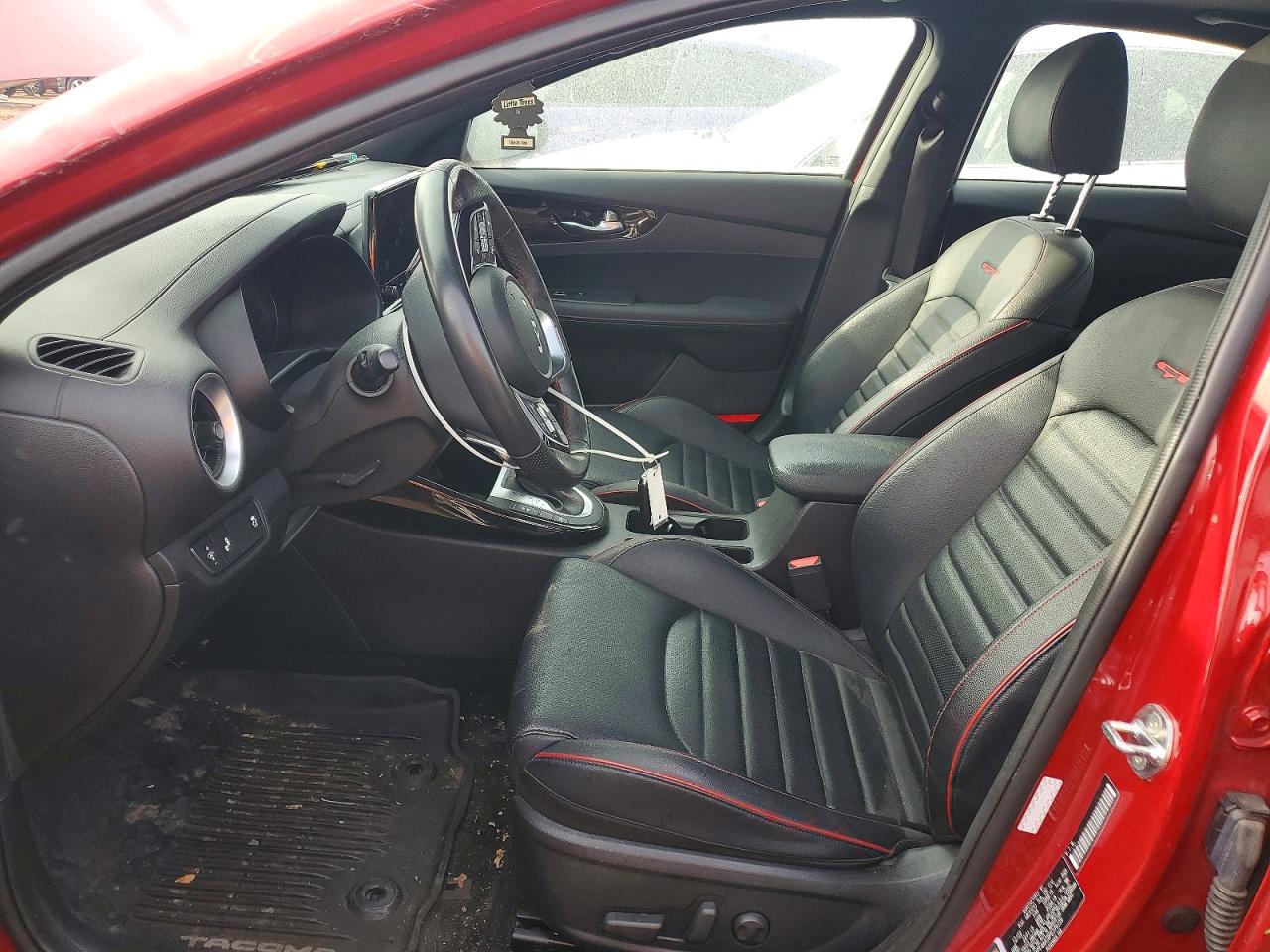 2023 KIA FORTE GT photo 13