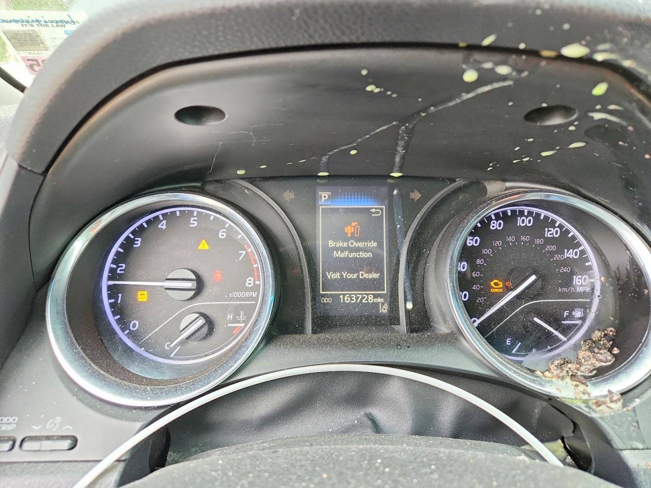 2019 TOYOTA CAMRY SE photo 17
