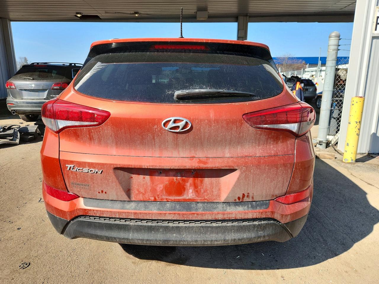 2017 HYUNDAI TUCSON SE photo 6