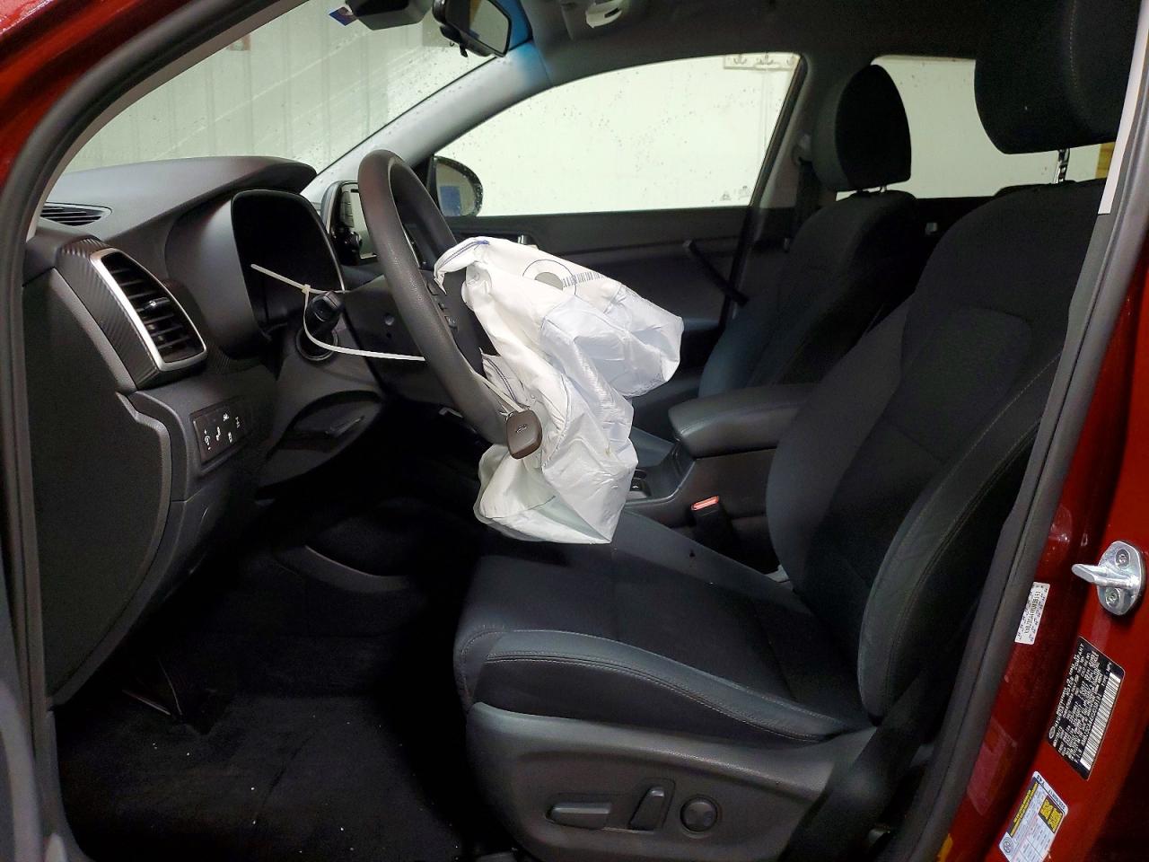2019 HYUNDAI TUCSON VALUE photo 13