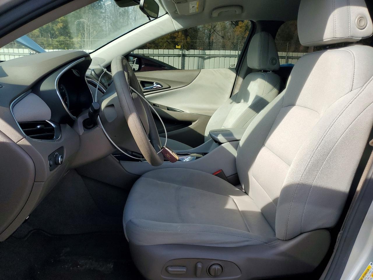 2021 CHEVROLET MALIBU LT photo 13