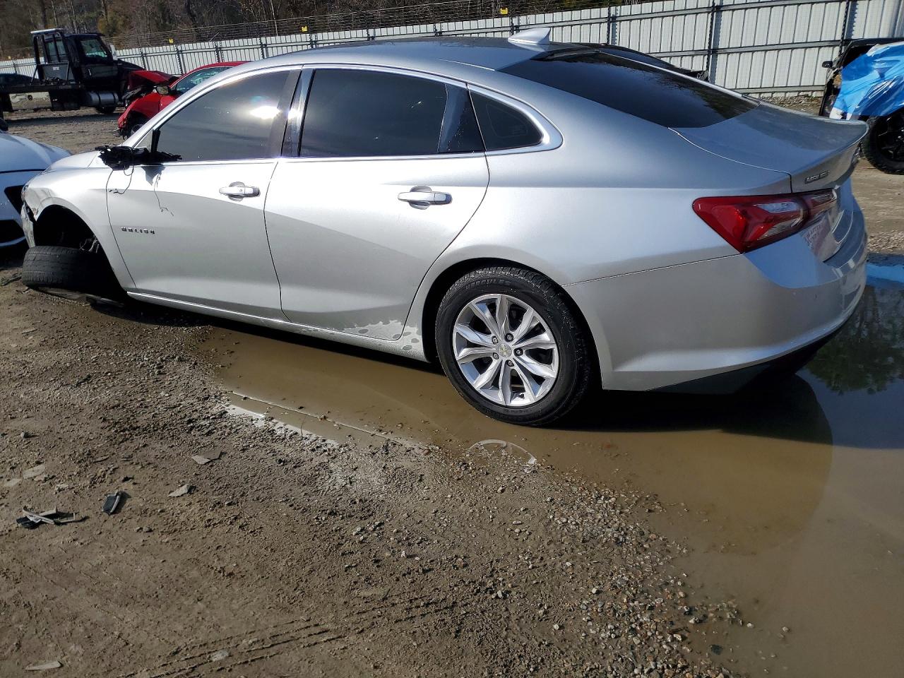 2021 CHEVROLET MALIBU LT photo 3