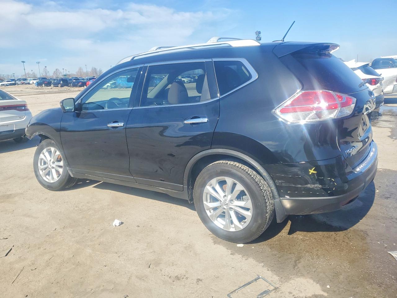 2016 NISSAN ROGUE SV photo 3
