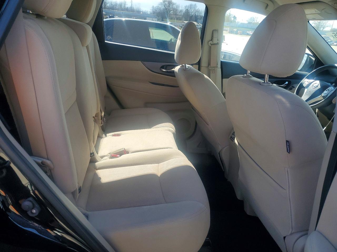 2016 NISSAN ROGUE SV photo 19
