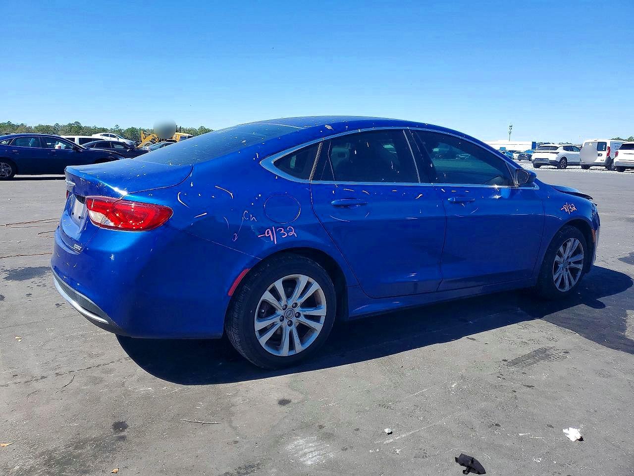 2015 CHRYSLER 200 LIMITED photo 5