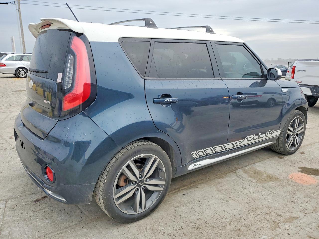 2018 KIA SOUL + photo 3