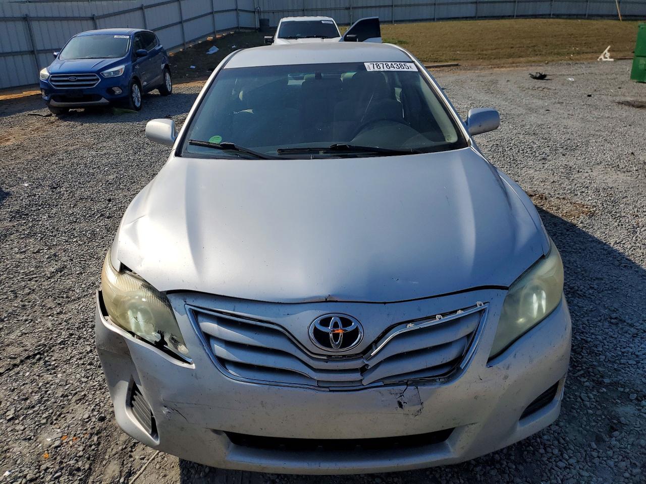 2011 TOYOTA CAMRY LE photo 9