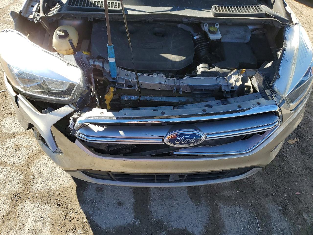 2017 FORD ESCAPE SE photo 12