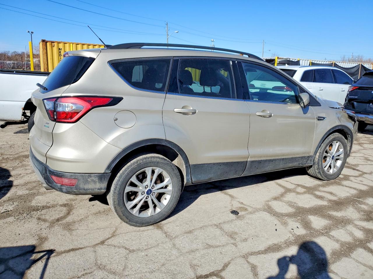 2017 FORD ESCAPE SE photo 3