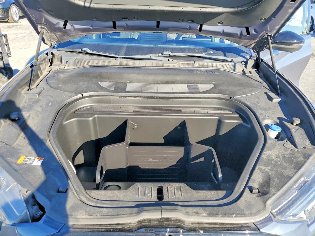 2021 FORD MUSTANG MACH-E PREMIUM photo 34
