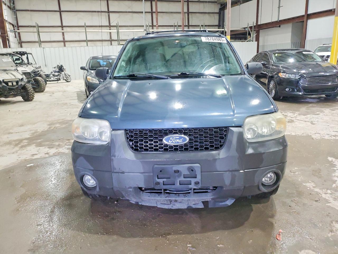 2005 FORD ESCAPE XLT photo 5
