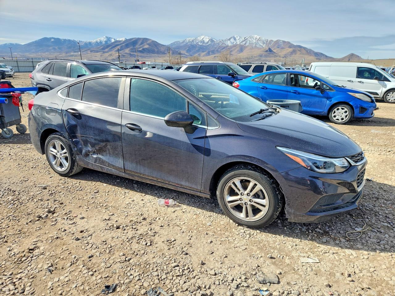 2017 CHEVROLET CRUZE LT photo 4