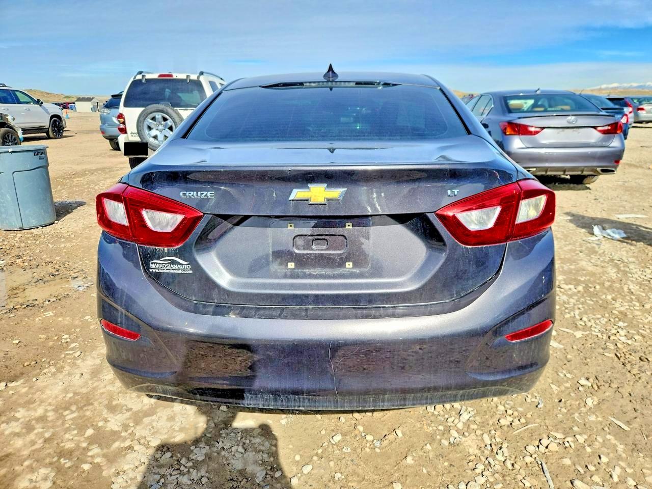 2017 CHEVROLET CRUZE LT photo 6
