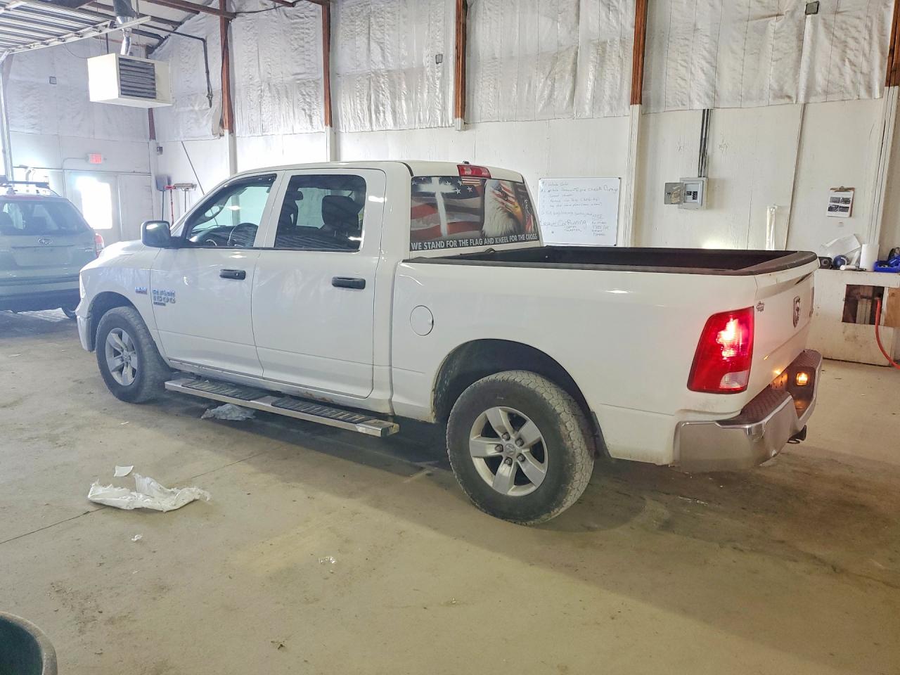 2019 RAM 1500 CLASSIC TRADESMAN photo 2