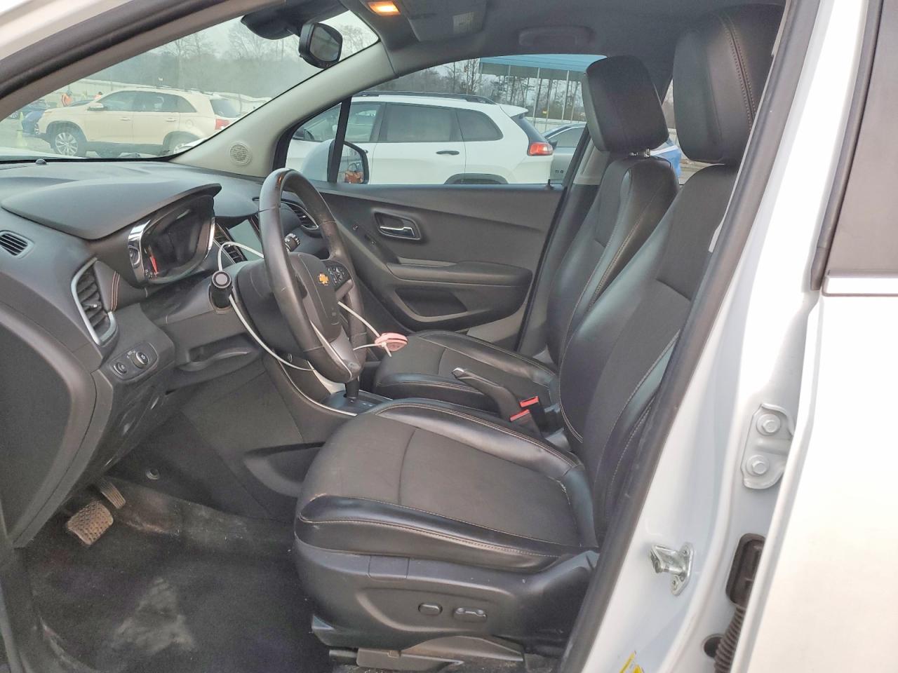 2018 CHEVROLET TRAX 1LT photo 7