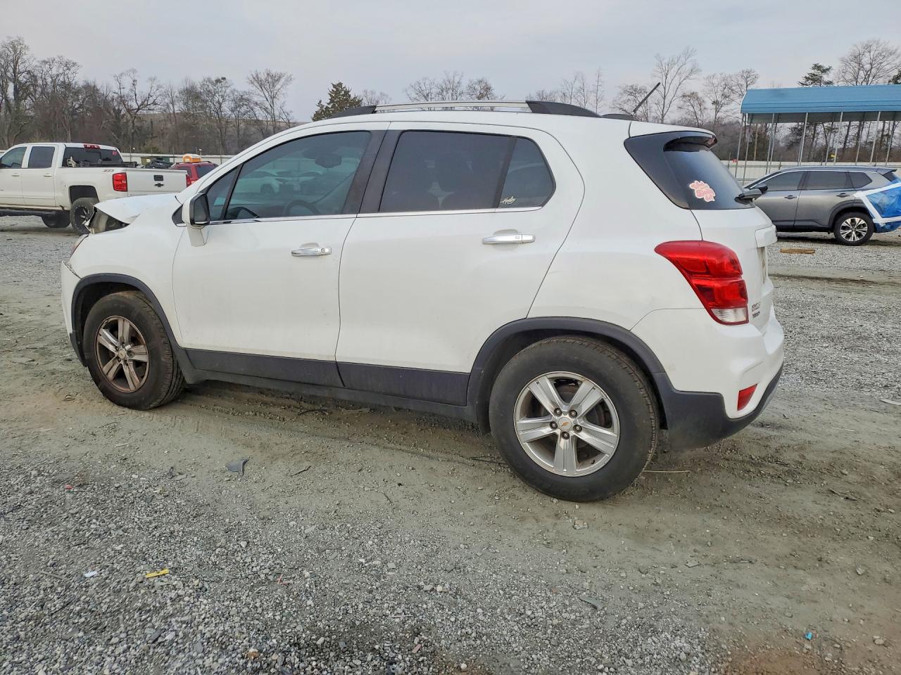 2018 CHEVROLET TRAX 1LT photo 2