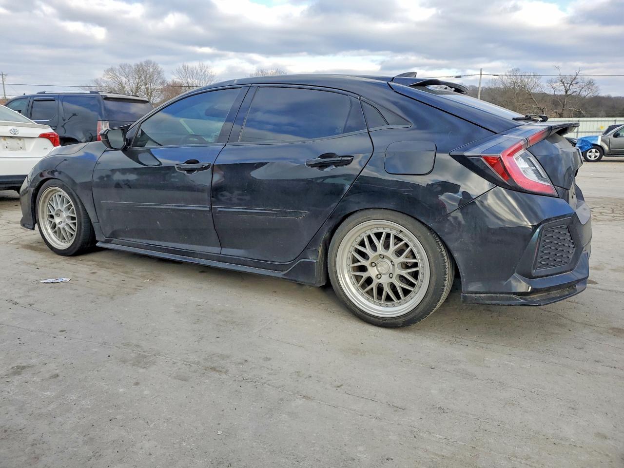 2017 HONDA CIVIC SPORT photo 3