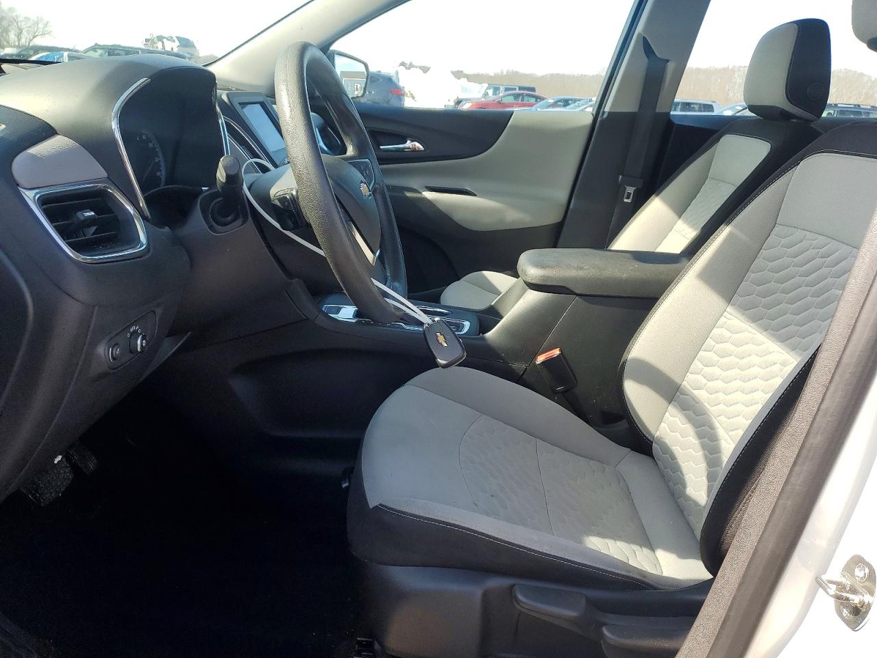2020 CHEVROLET EQUINOX LS photo 13