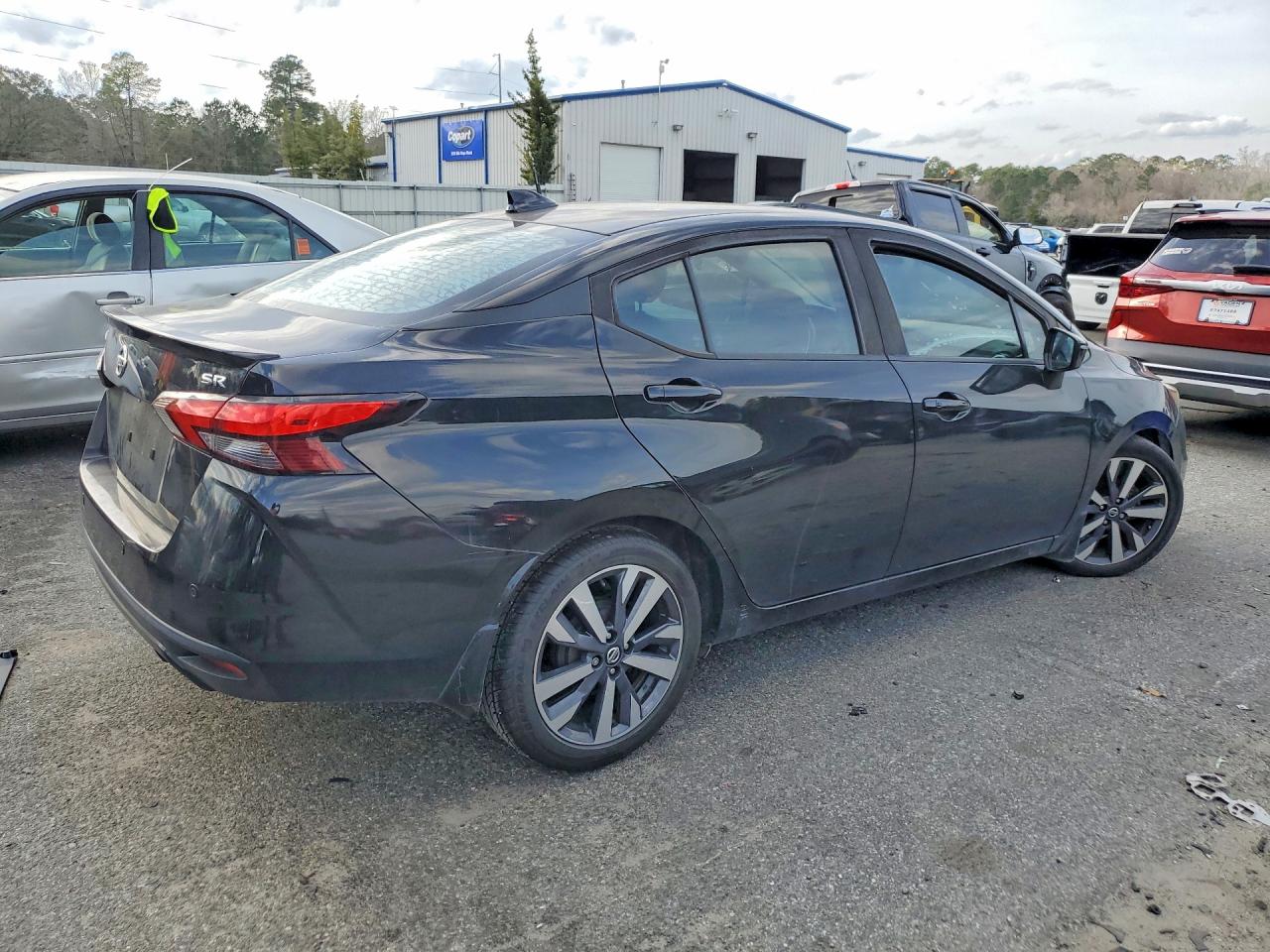 2020 NISSAN VERSA SR photo 7