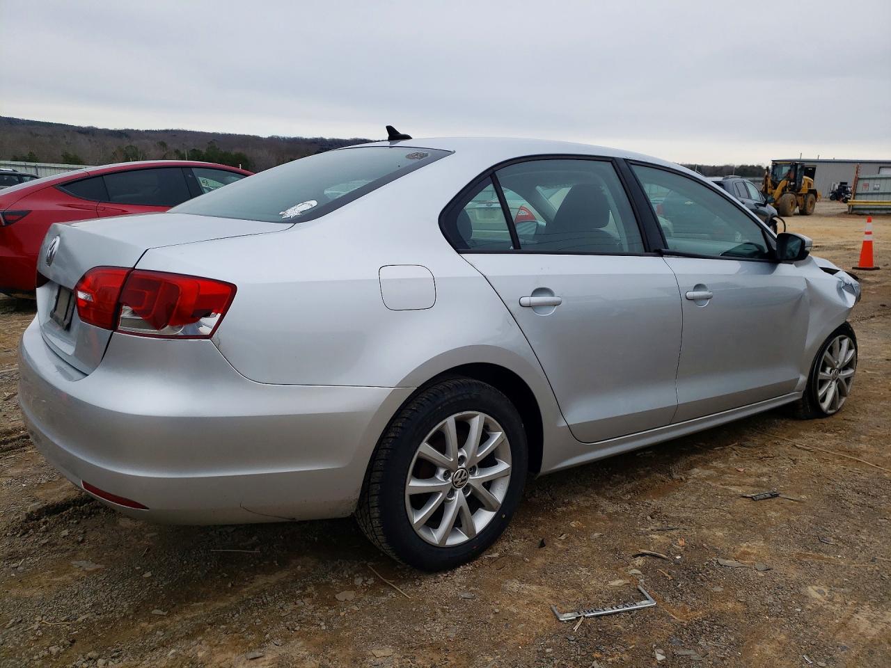 2012 VOLKSWAGEN JETTA SE photo 3