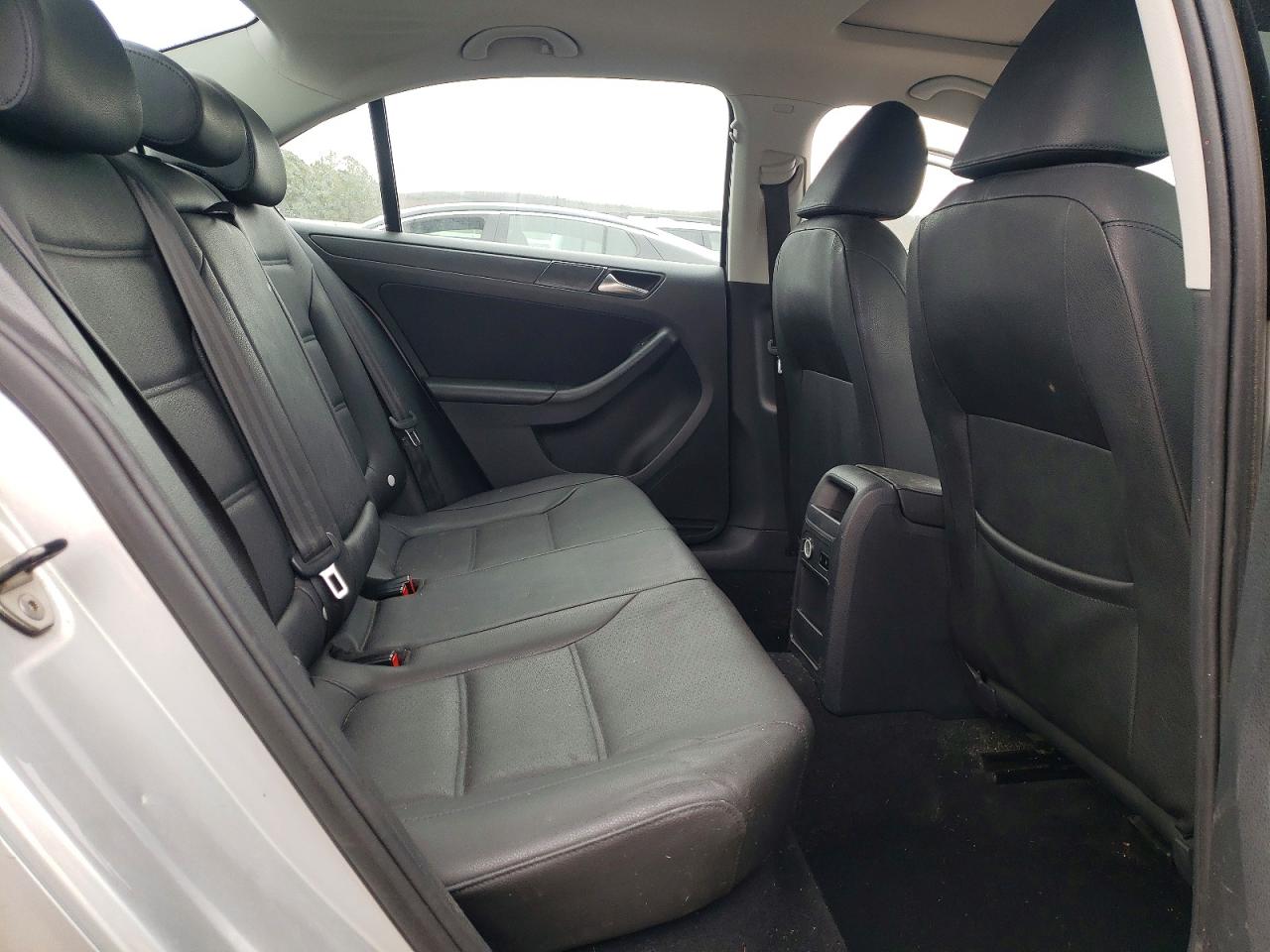 2012 VOLKSWAGEN JETTA SE photo 10