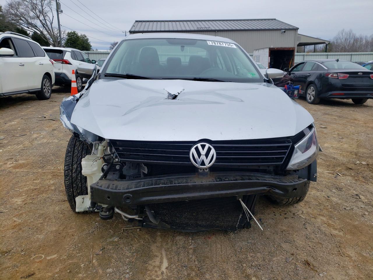 2012 VOLKSWAGEN JETTA SE photo 5