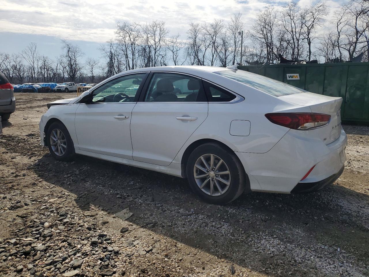 2018 HYUNDAI SONATA SE photo 3