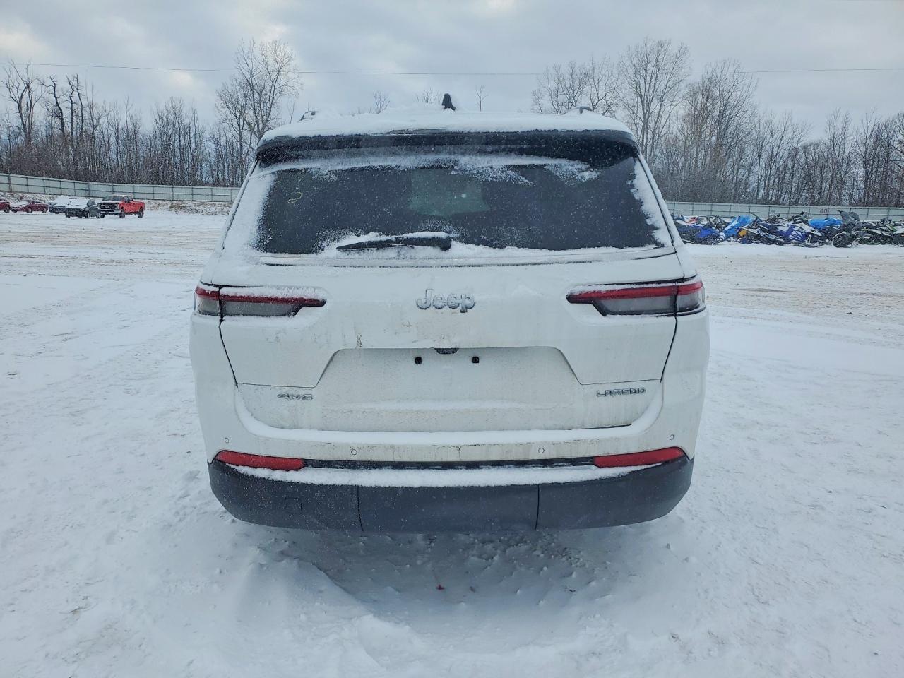 2023 JEEP GRAND CHEROKEE L LAREDO photo 11