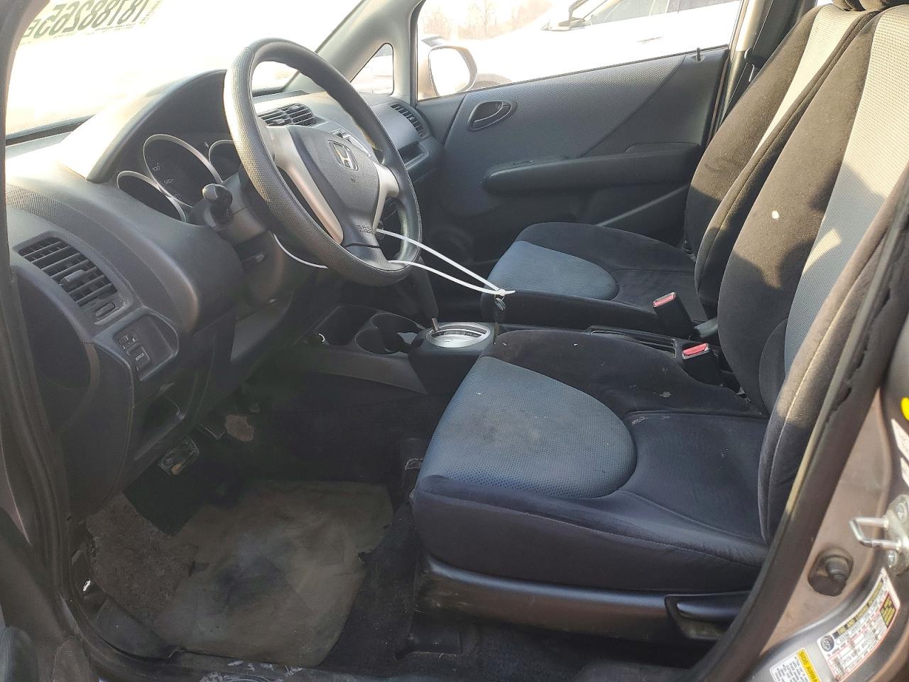2008 HONDA FIT photo 13